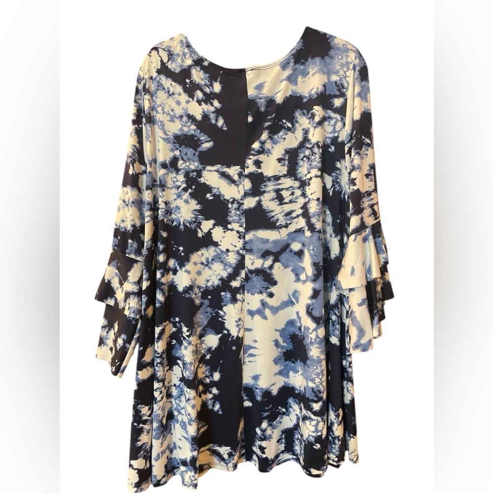 Blue and White Women's Tunic Top - Picture 2 of 5
